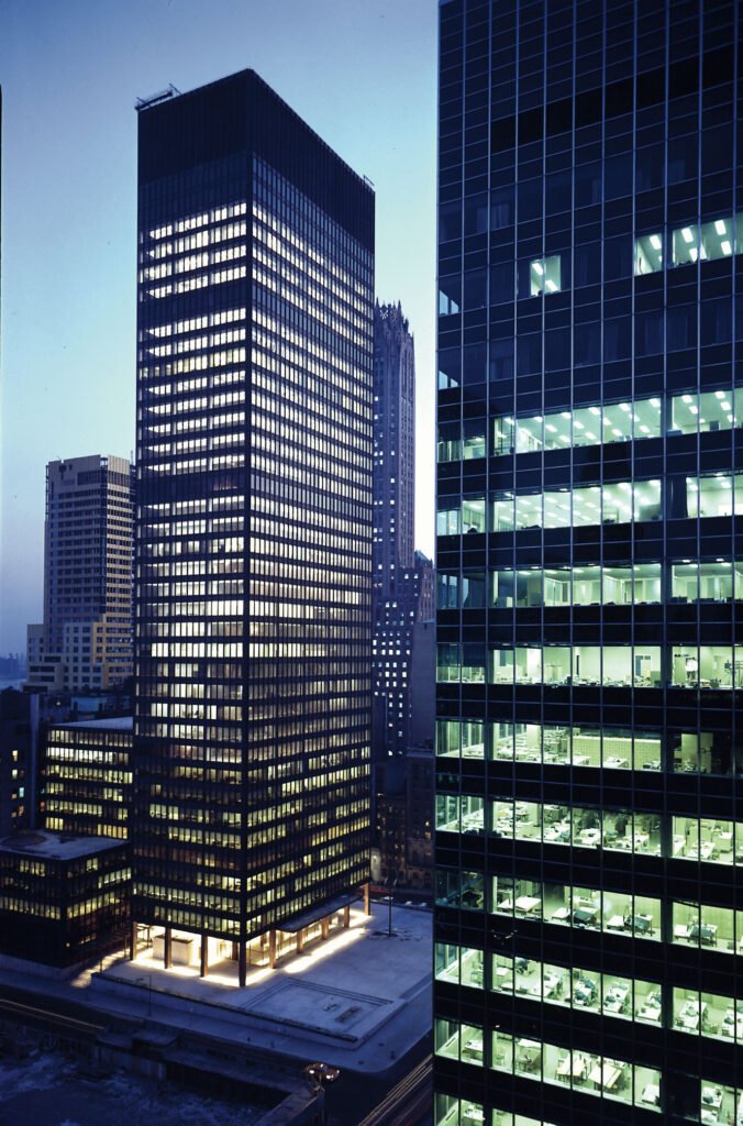 ludwig mies van der rohe - Seagram Building