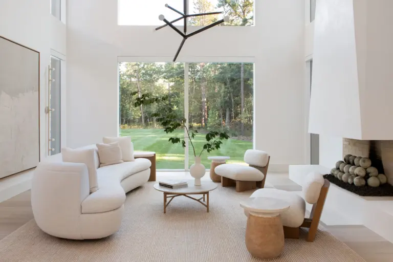 The Art of Minimalist Interior Design: Achieving Serenity Through Simplicity